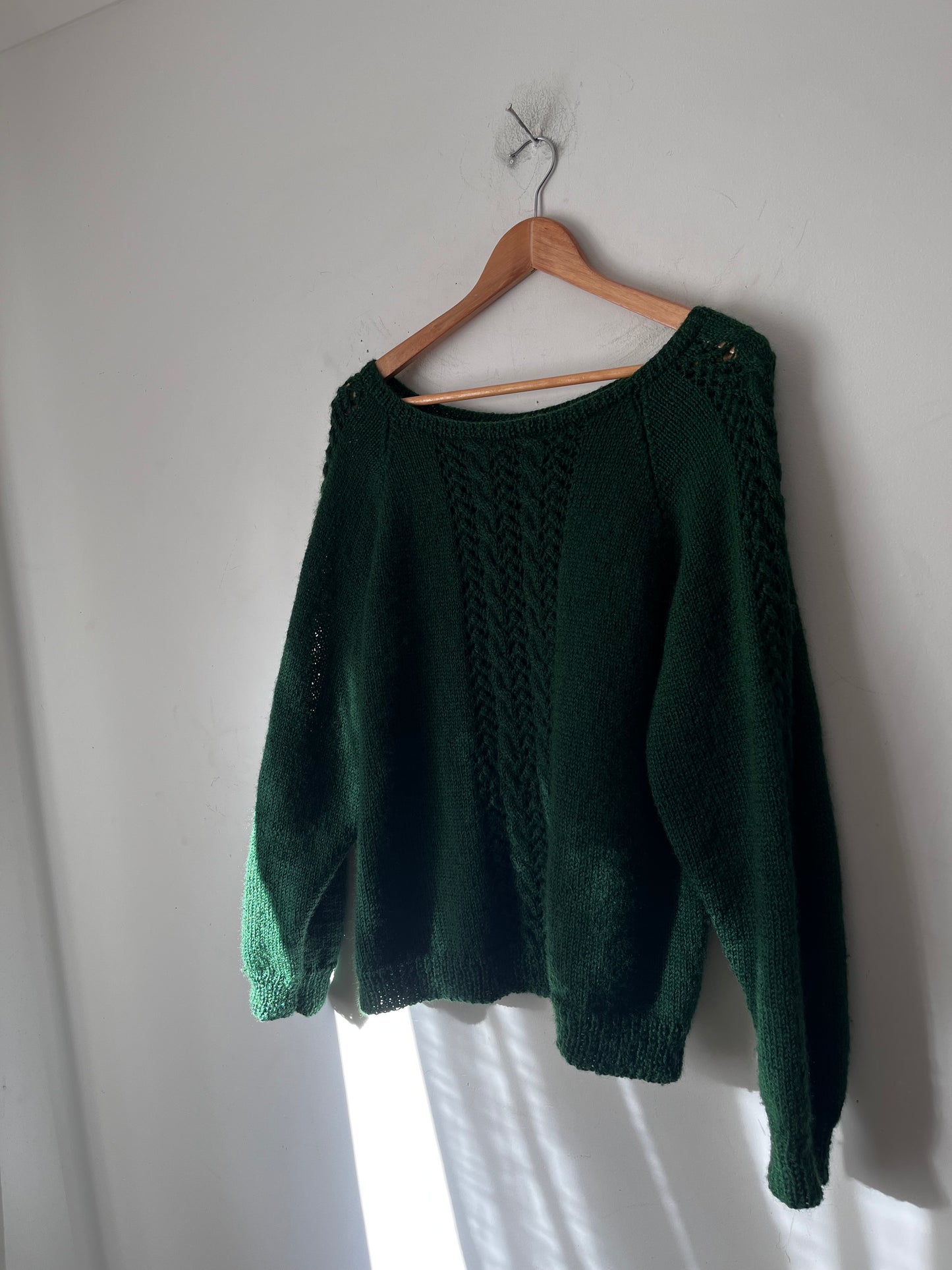 Soft Wool Hand-knit (8-12)