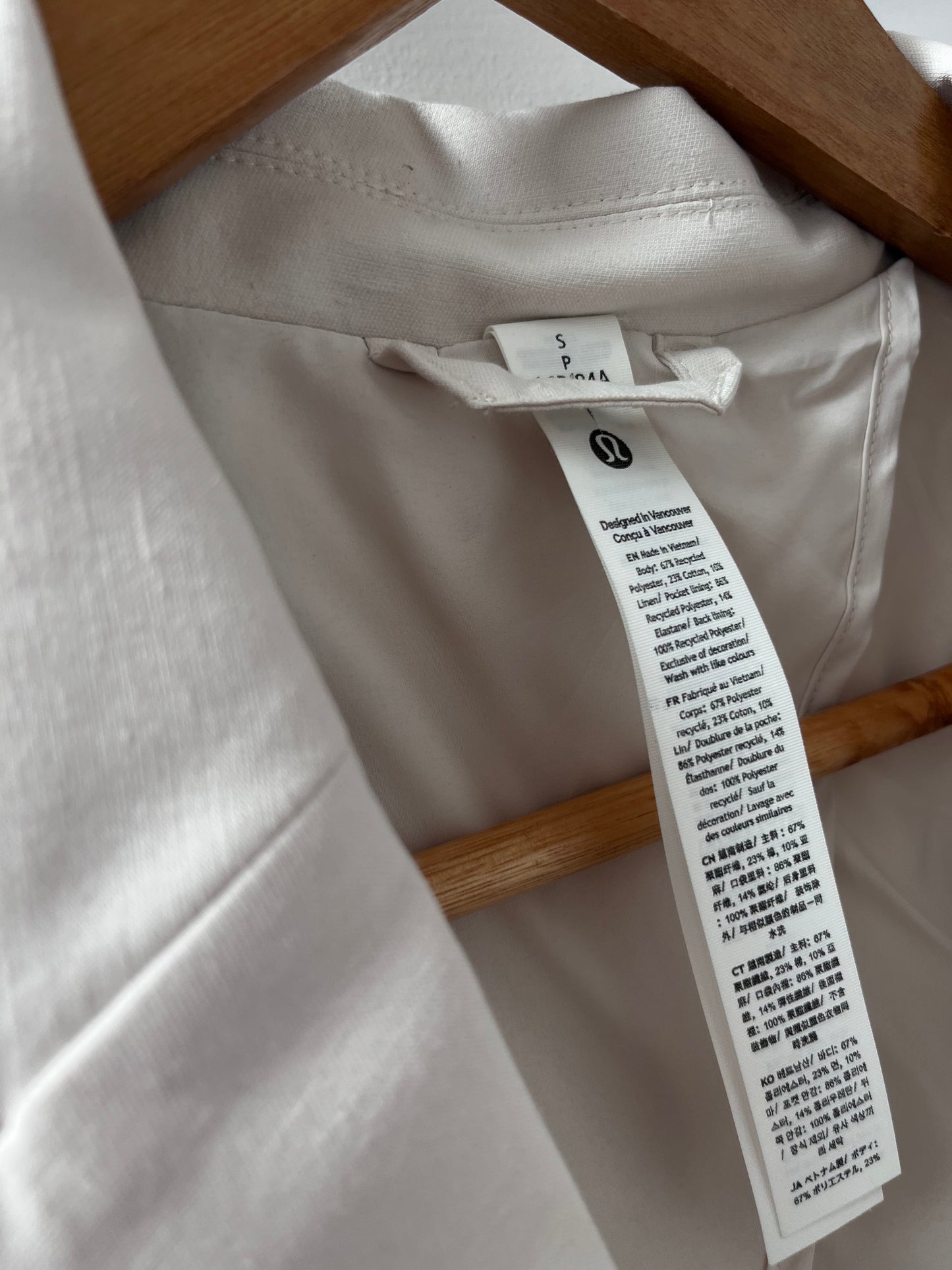 LULULEMON Blazer RRP $239 (S)