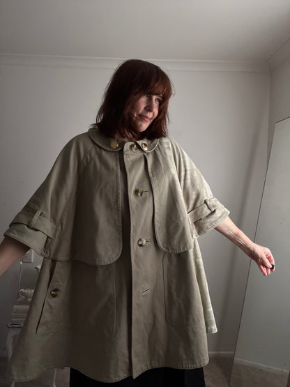 BURBERRY - 2006 Show - Swing Coat by Christopher Bailey RRP$3000 (10-16)