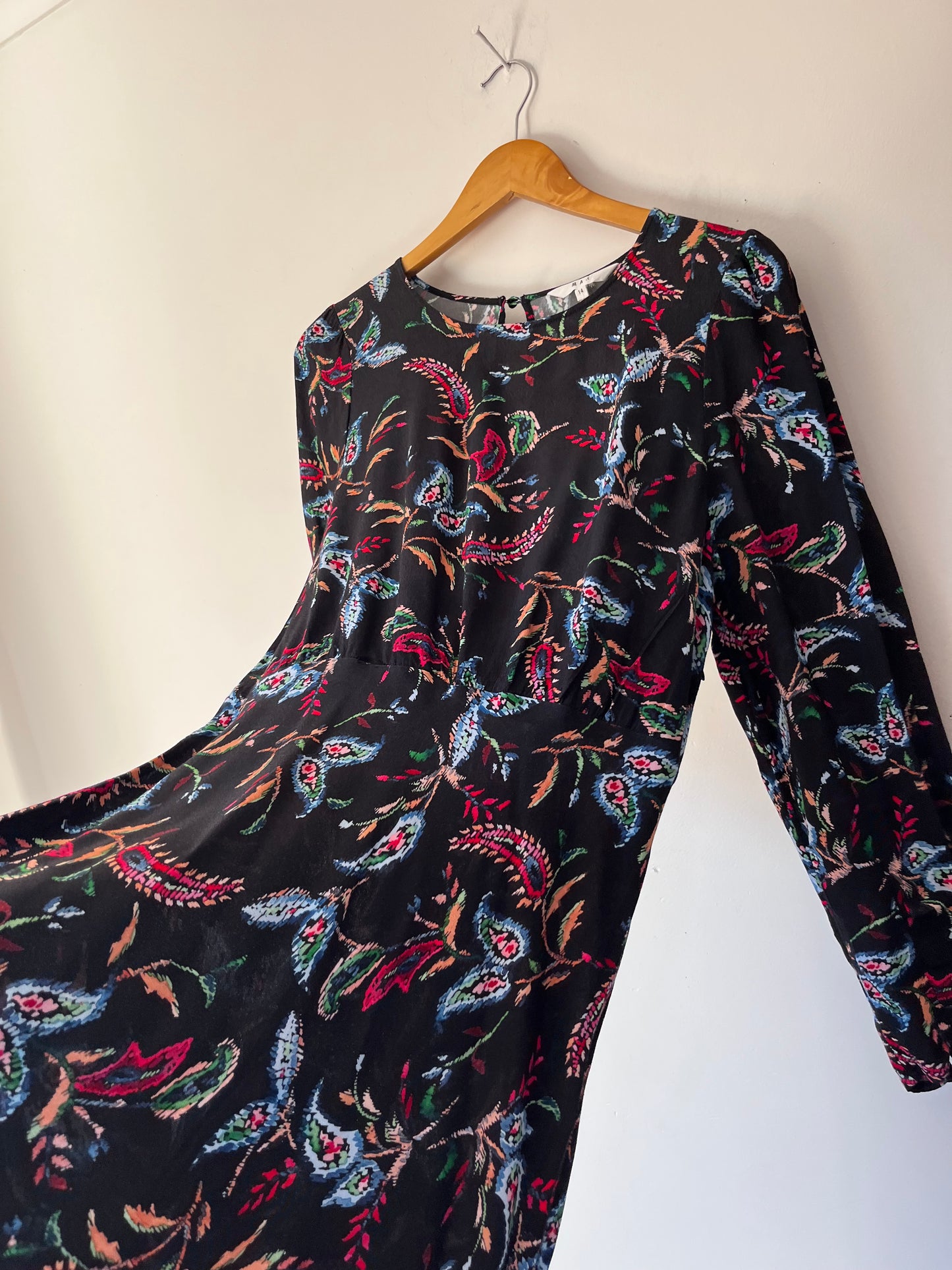 MAX Diana Long Sleeve Dress RRP$179.99 (12-14)