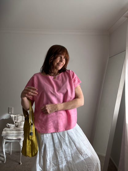GRAE LINEN Top RRP$60 (14-16)