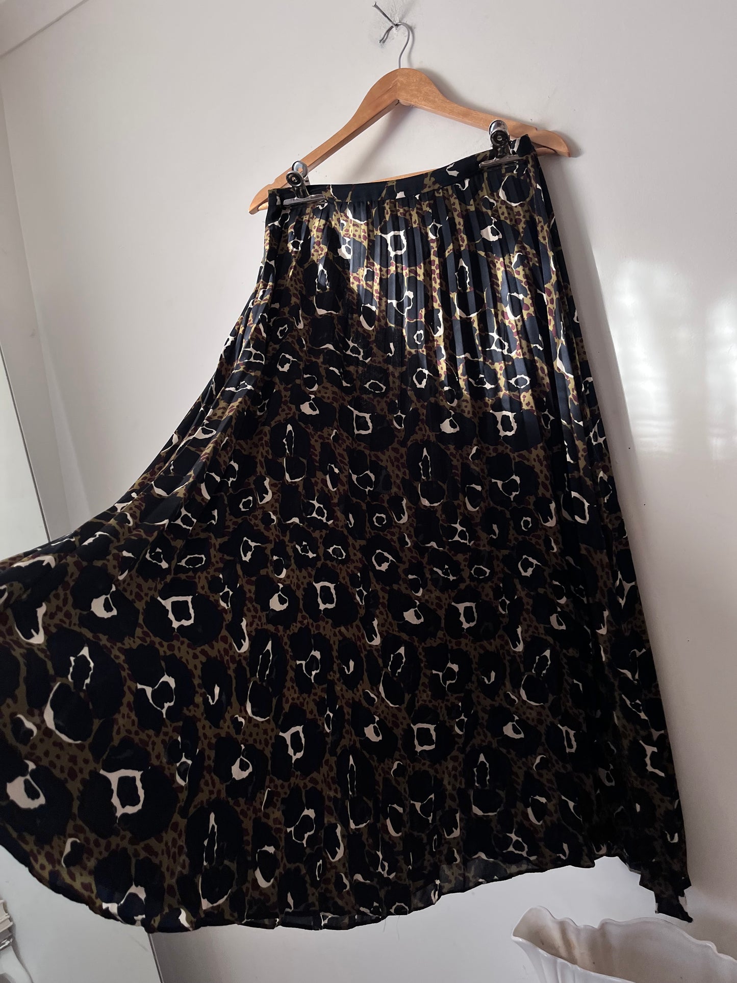 SUPERETTE Skirt RRP$199 (8-10)
