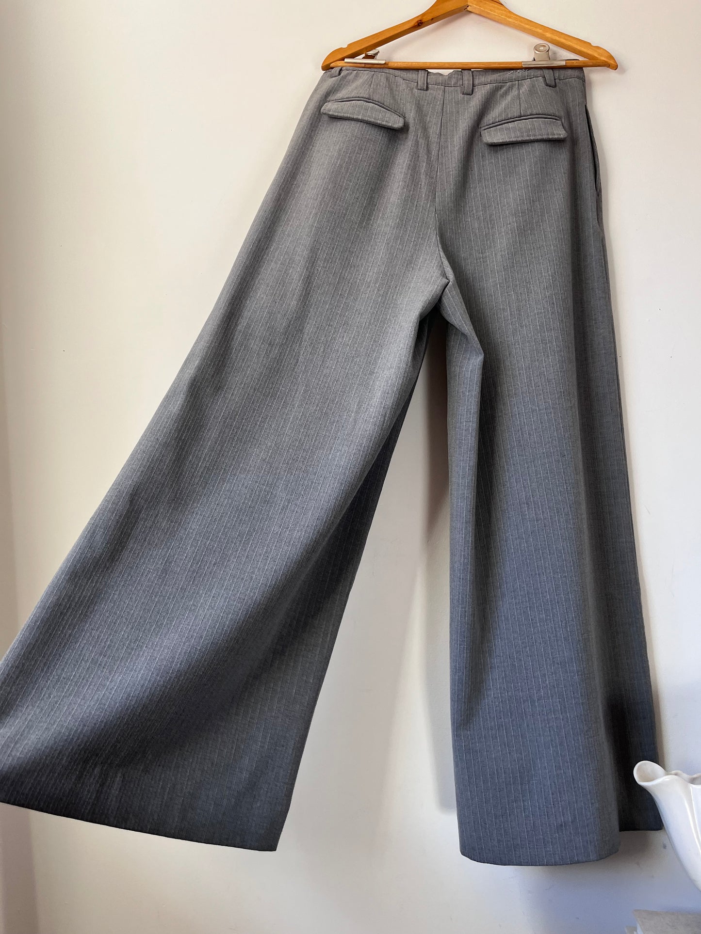 I LOVE UGLY Grey Pinstripe Wide Leg Pants RRP$149 (10-12)