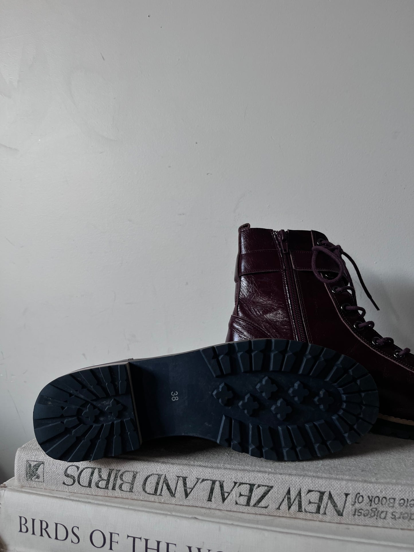 KATE SYLVESTER boots RRP$400 (38)