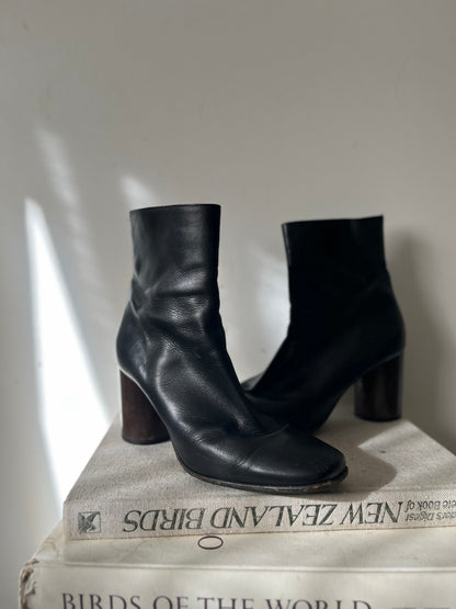 REBE ‘Studio’ Boots RRP$700 (39)