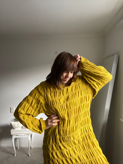 MAX textured dress RRP$159 (16-18)