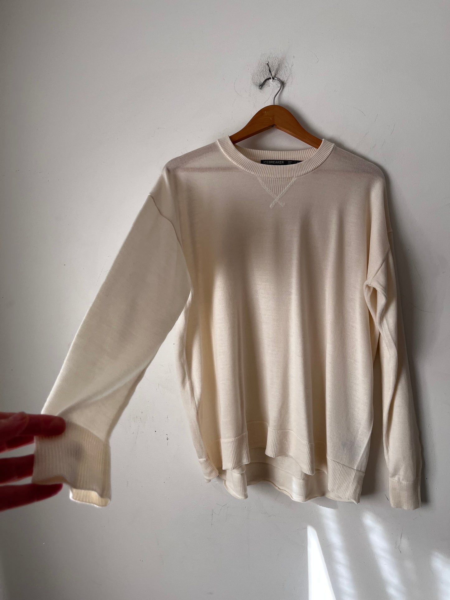 ICEBREAKER Relaxed Merino Crew Neck Sweater RRP$240 (12-14)