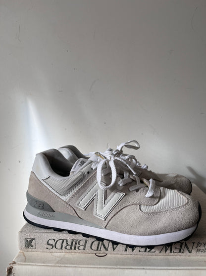 NEW BALANCE 574 Classic Sneakers RRP$160 (40.5)