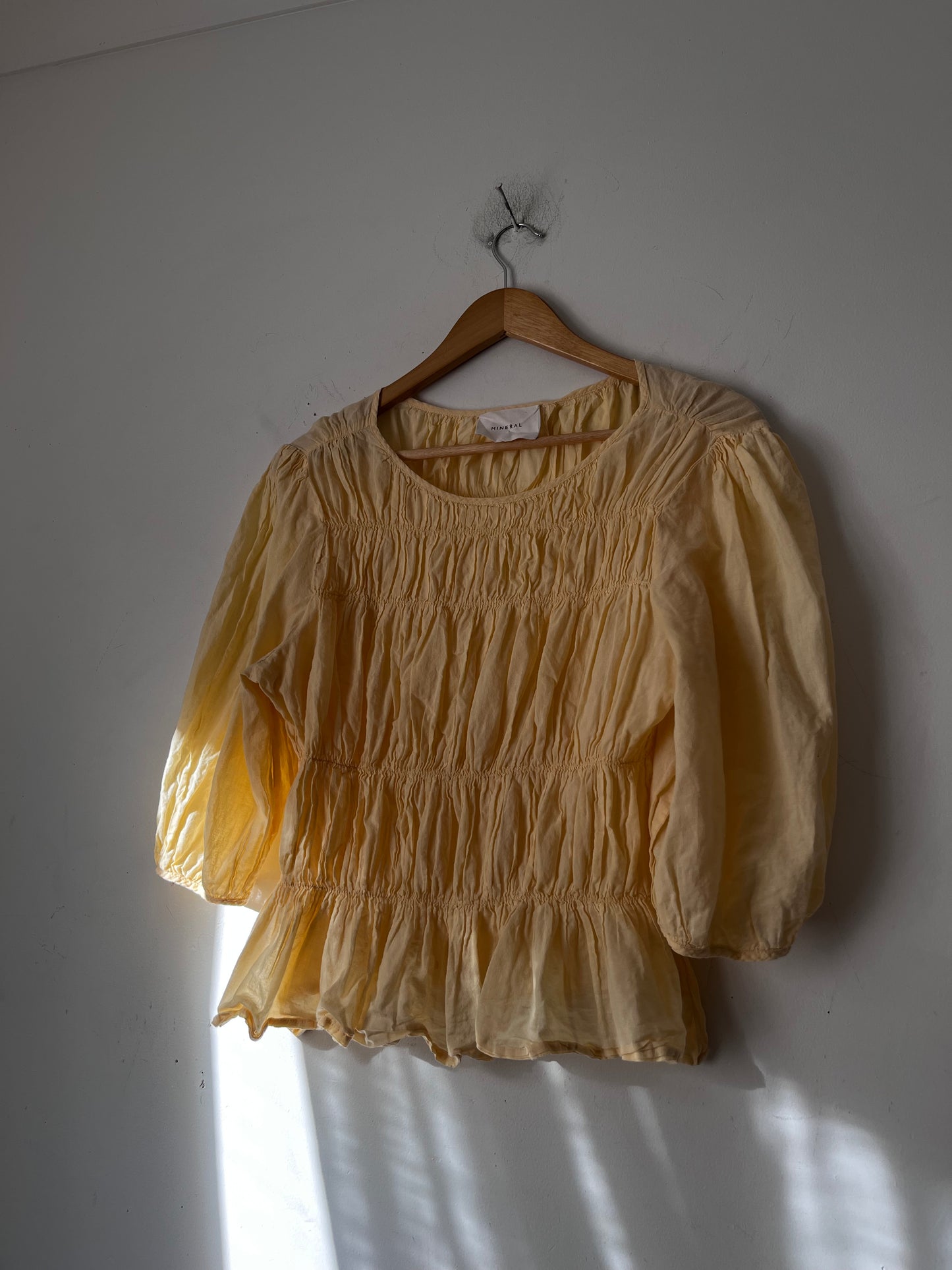 MINERAL Top (10-12)