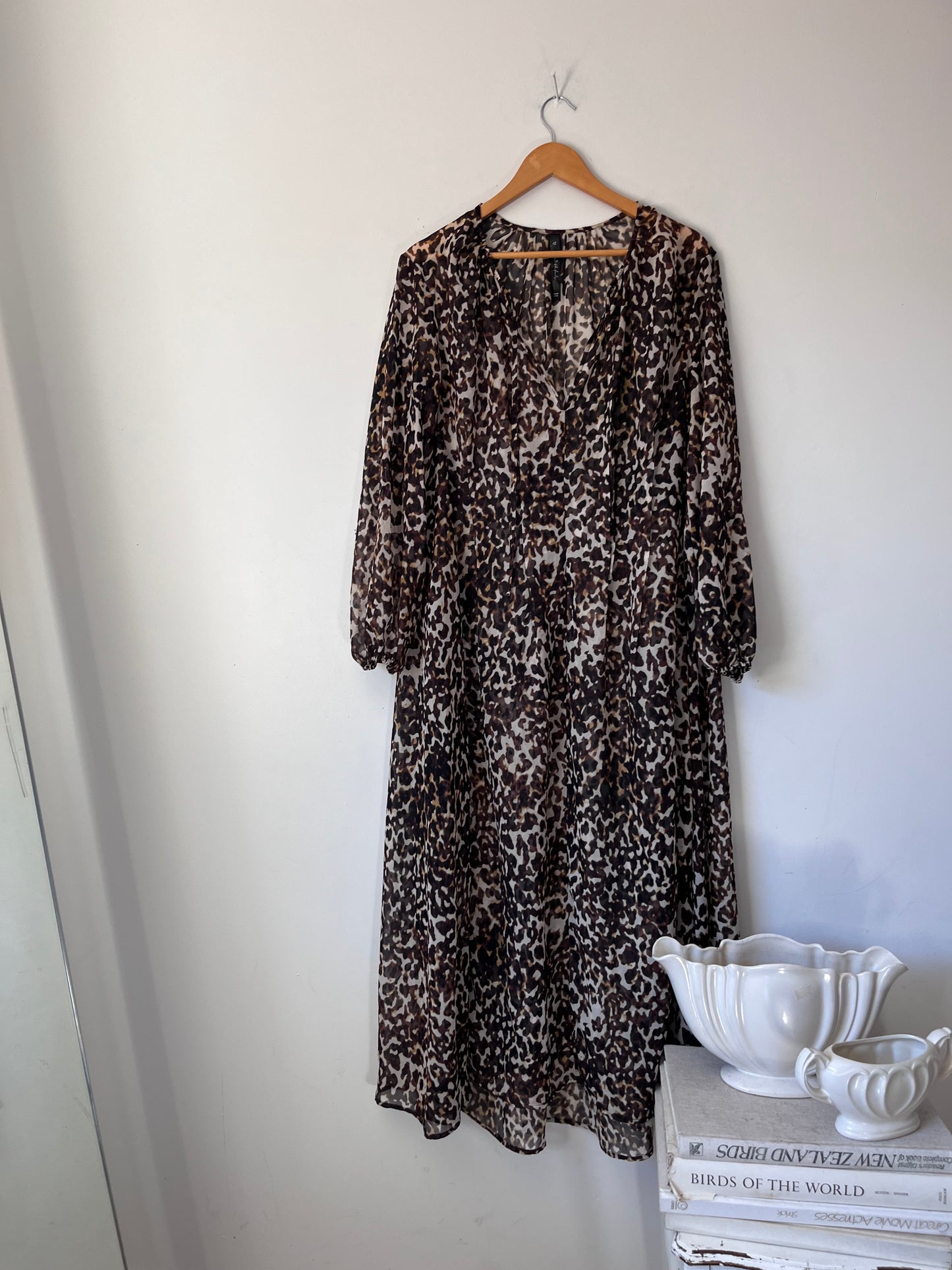 MOOCHI Leopard Print Maxi Dress RRP approx $299 (12)