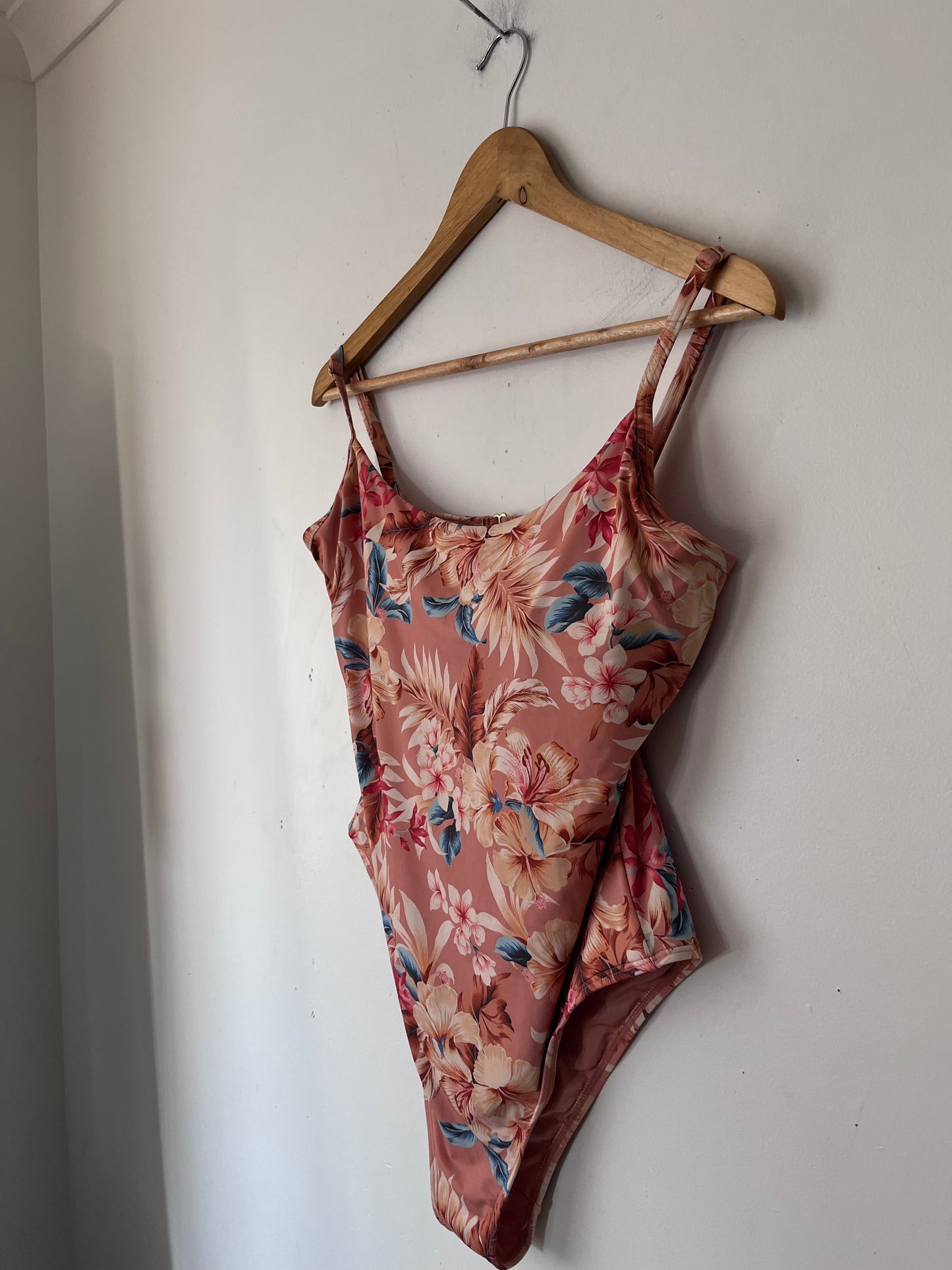 BILLABONG swimsuit RRP$159 (12)