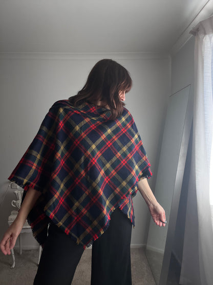 BRANIGAN WEAVERS Irish Tartan Wool Cape RRP$250 (One Size)
