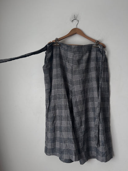 PLAYLIST Linen Blend Check Blazer & Culottes Set RRP$260 (20-22)