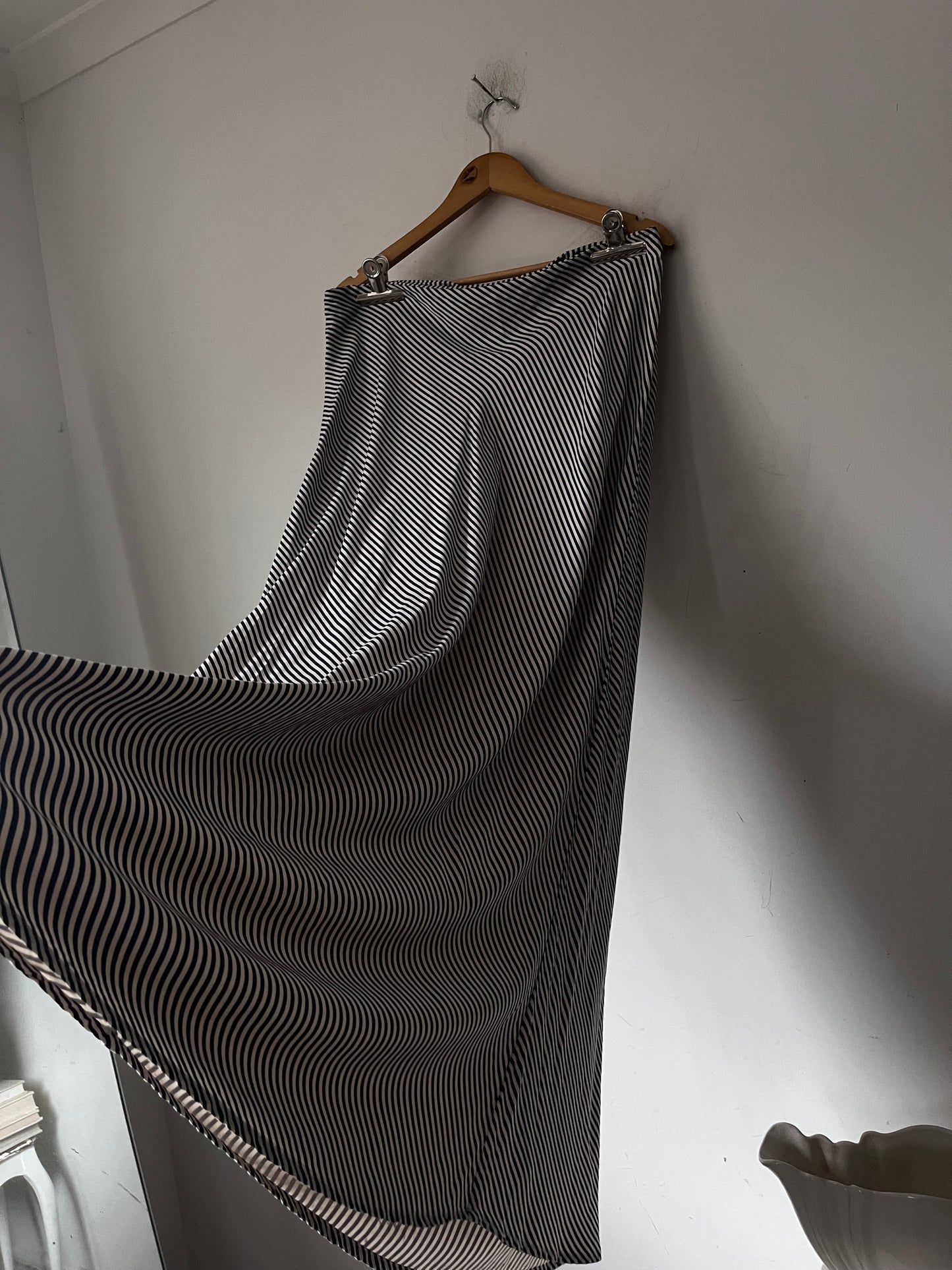 RVCA Navy & Cream Striped Maxi Skirt (14)