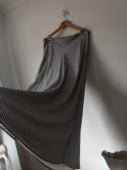 RVCA Navy & Cream Striped Maxi Skirt (14)