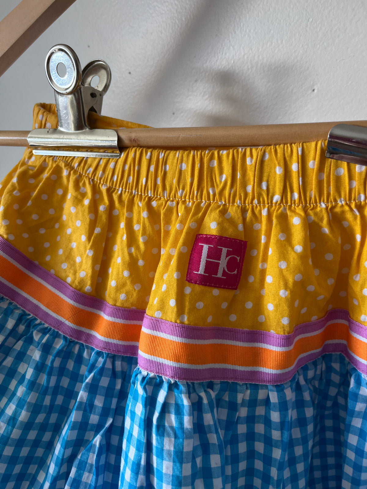 HILLY CHRISP Classic Tiered Skirt (Size 8)