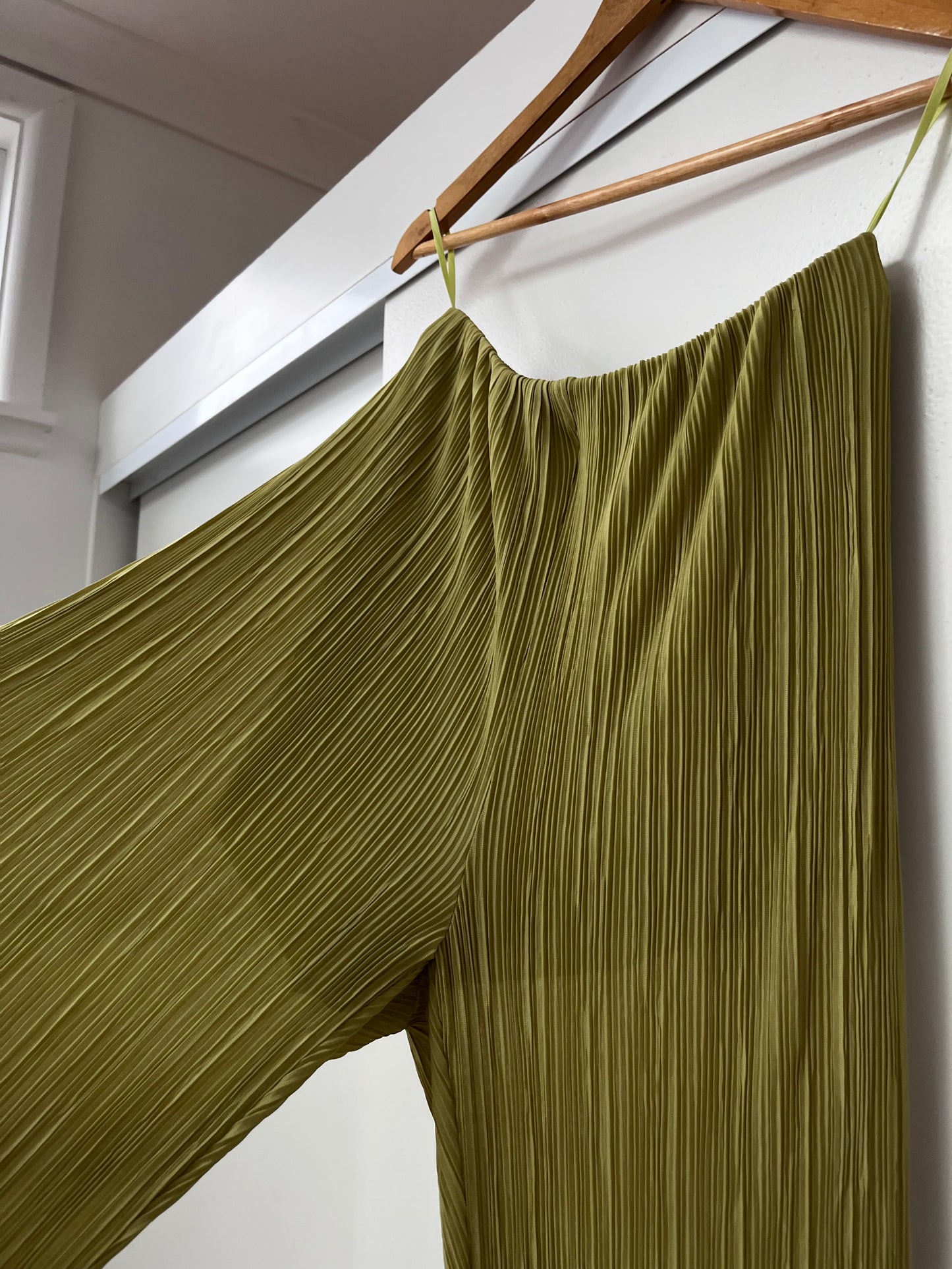 BEC + BRIDGE Lime Pleated Wide Leg Pants RRP$280 (Size 8)