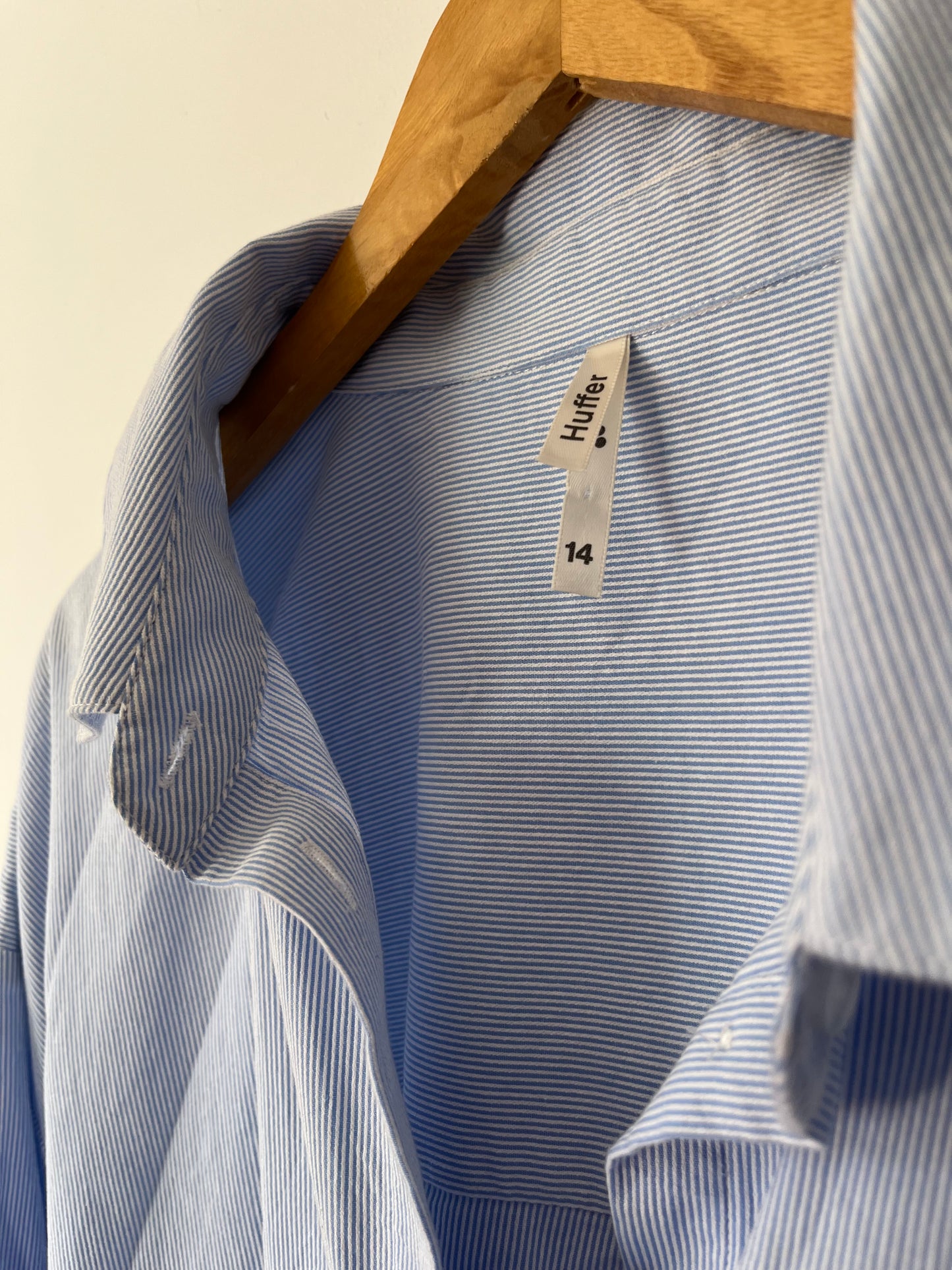 HUFFER Cruise Day Shirt RRP$129.99 (14-16)