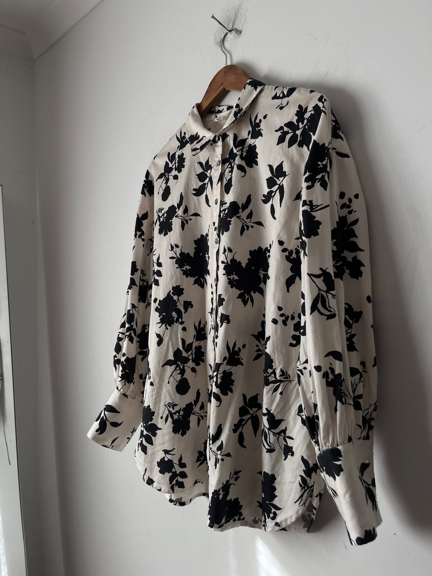 MAX Floral Cotton Shirt RRP$130 (10-12)