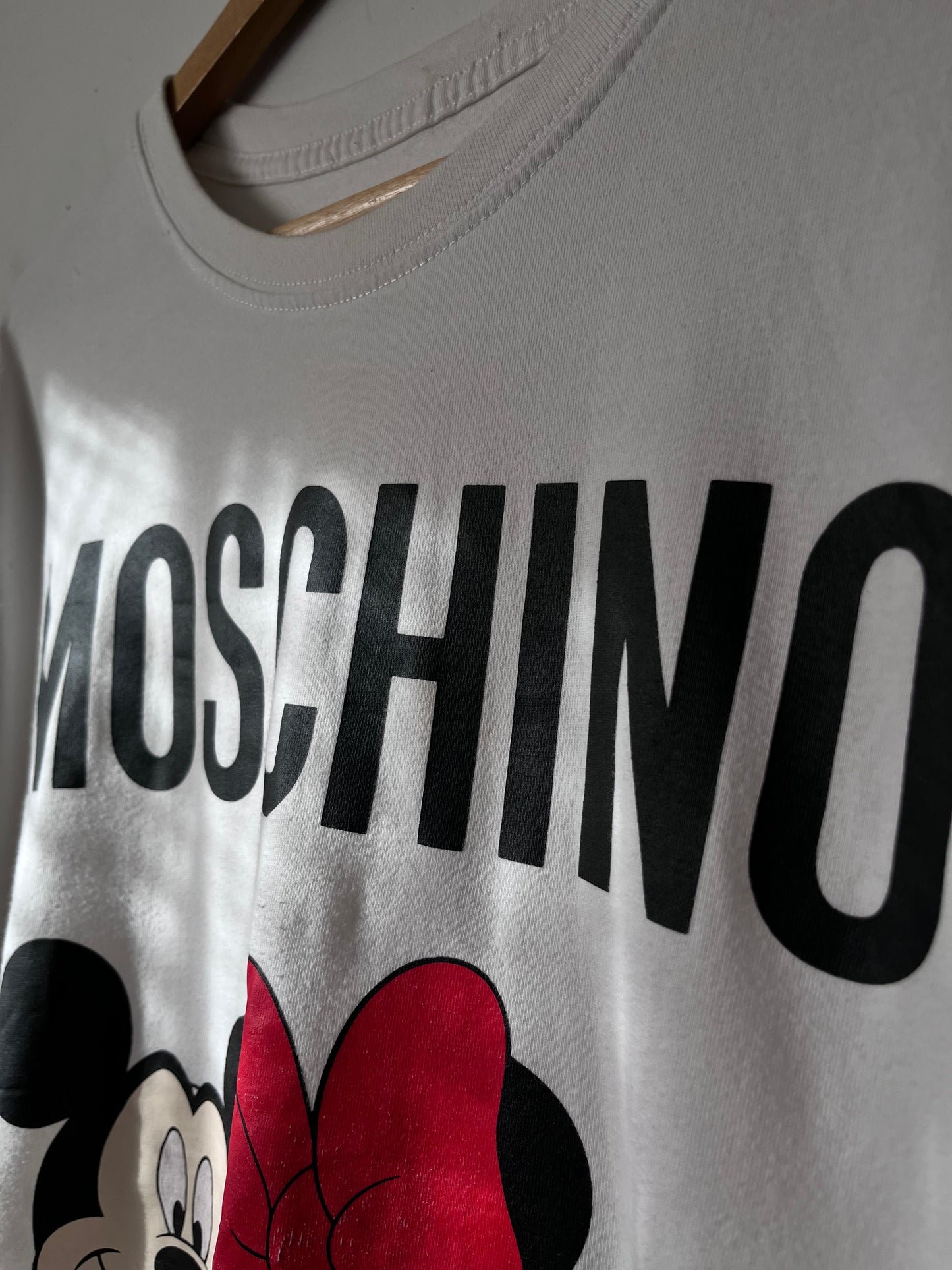 MOSCHINO DISNEY H&M Tshirt RRP$70 (10-12)