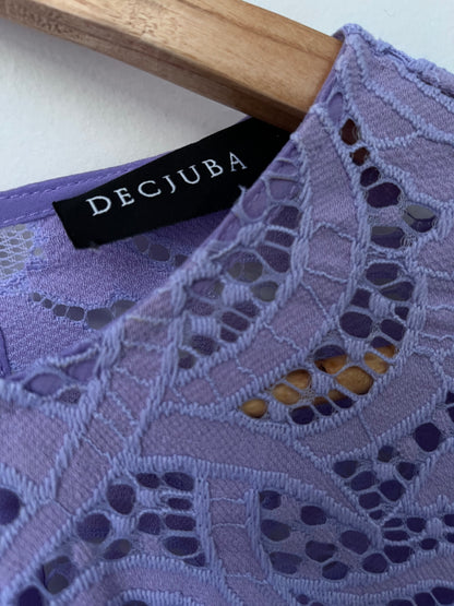DECJUBA top RRP$100 (8-10)