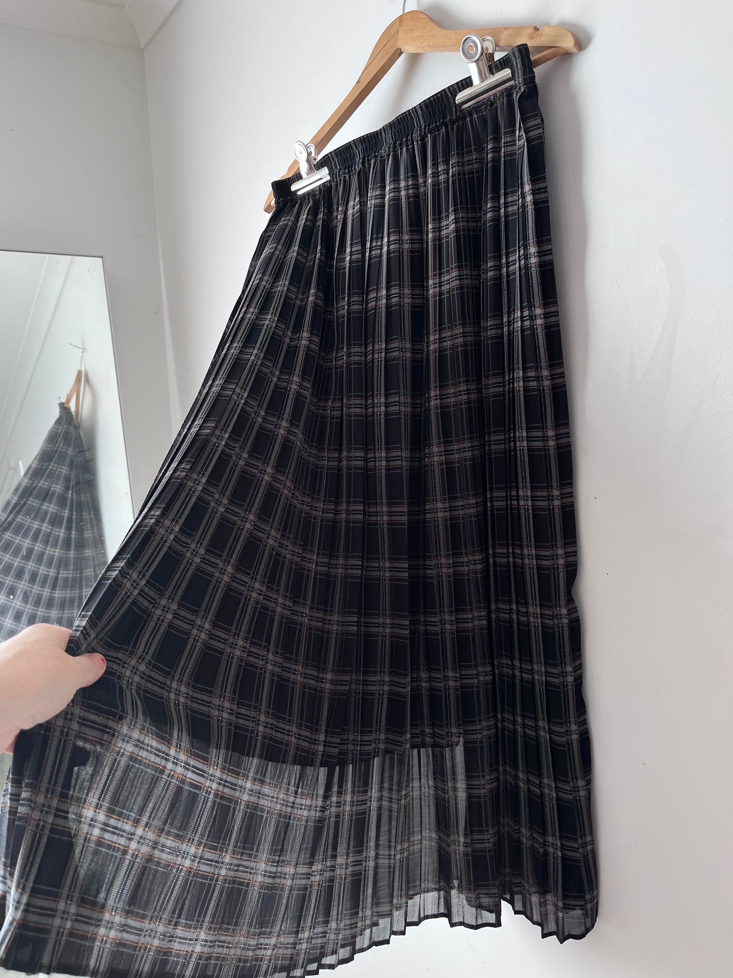 MAX Skirt RRP$129 (12)