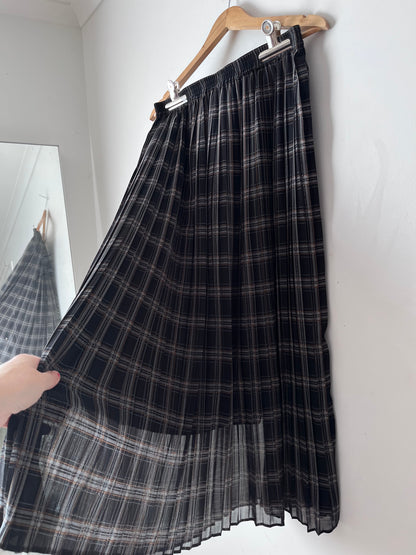 MAX Skirt RRP$129 (12)