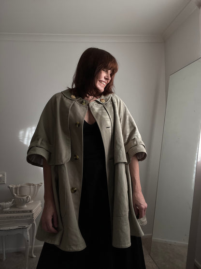 BURBERRY - 2006 Show - Swing Coat by Christopher Bailey RRP$3000 (10-16)