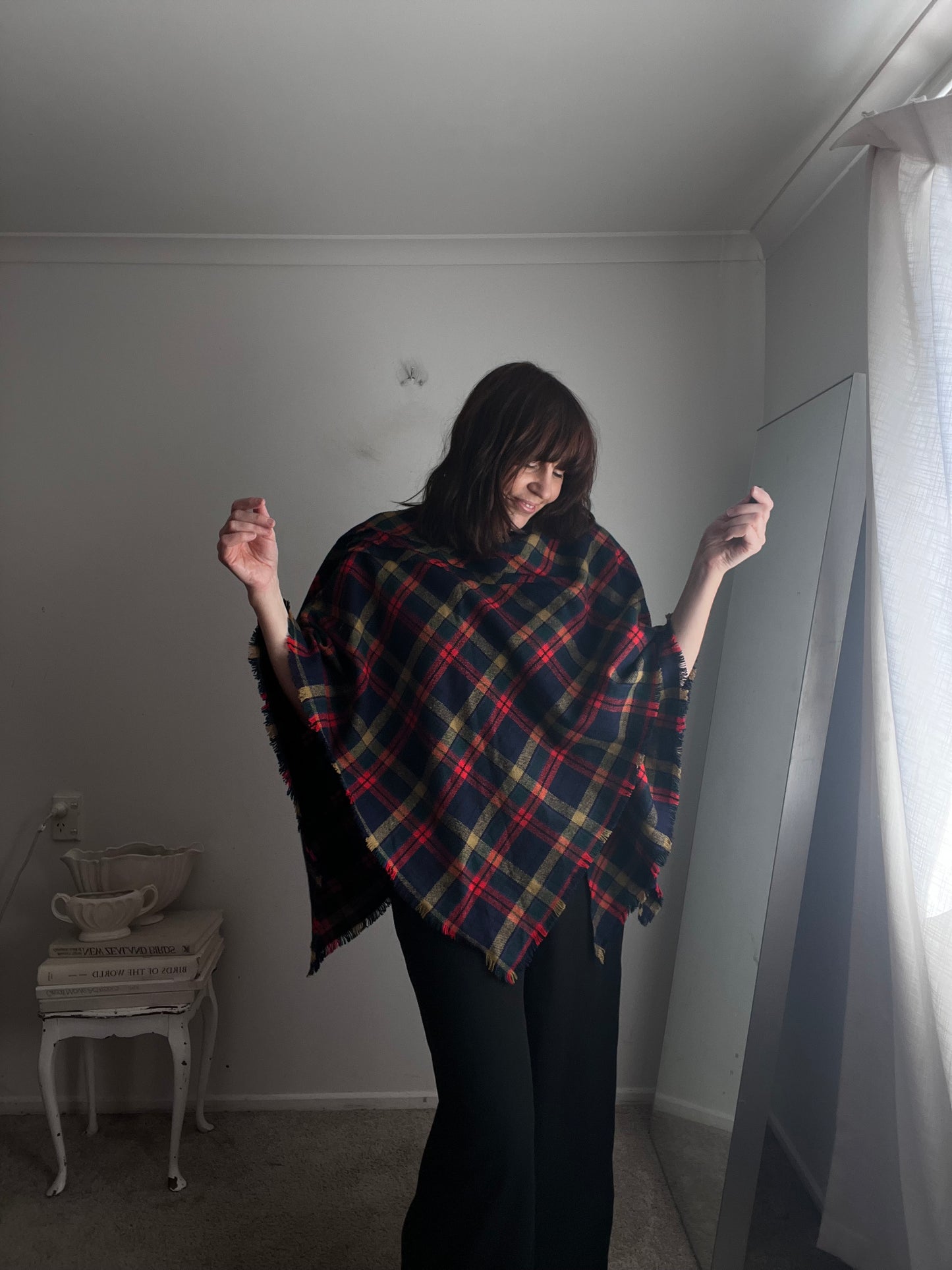 BRANIGAN WEAVERS Irish Tartan Wool Cape RRP$250 (One Size)