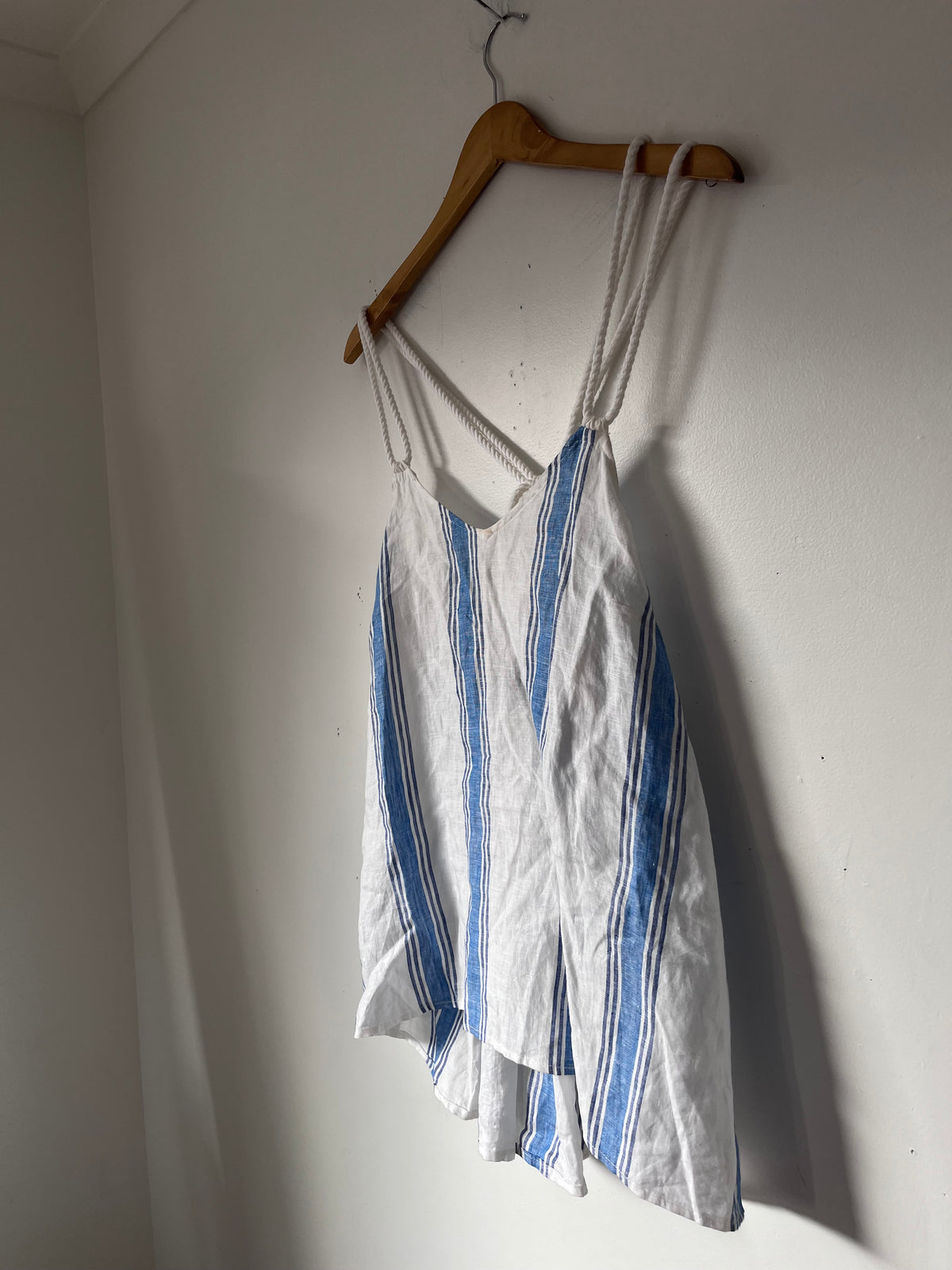 MOOCHI linen stripe singlet top RRP approx. $249 (Size 8)