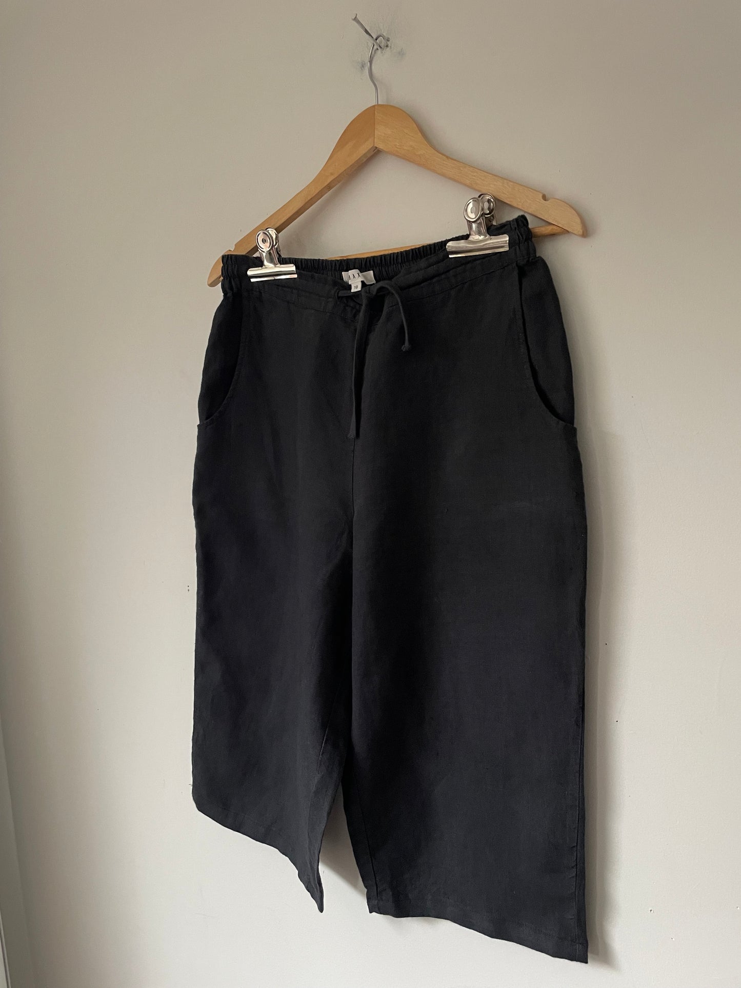MAX shorts RRP$120