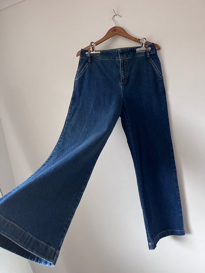 COUNTRY ROAD High Rise Jean RRP approx. $198 (12-14)