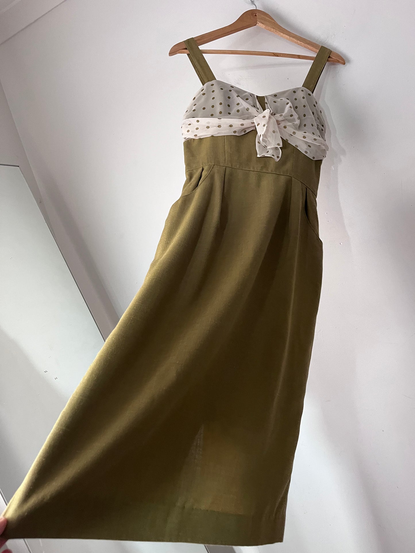 MISS DEB Vintage Dress (8)