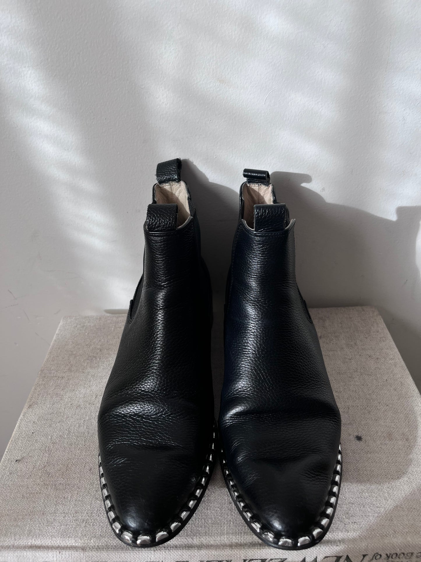 MOOCHI Boots RRP$440 (36)