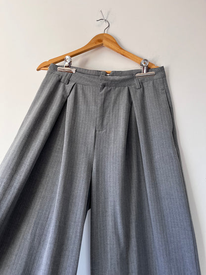 I LOVE UGLY Grey Pinstripe Wide Leg Pants RRP$149 (10-12)