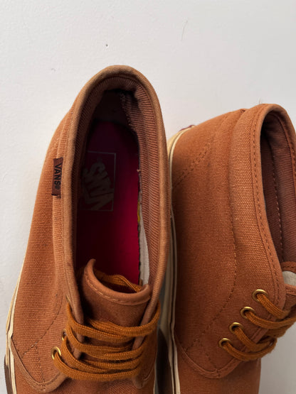 VANS Canvas Chukka Sneakers (41)