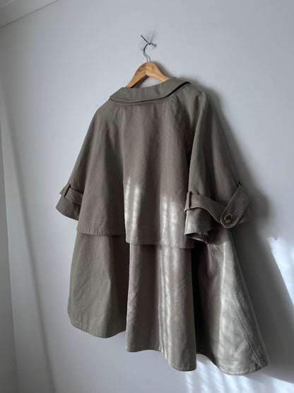 BURBERRY - 2006 Show - Swing Coat by Christopher Bailey RRP$3000 (10-16)