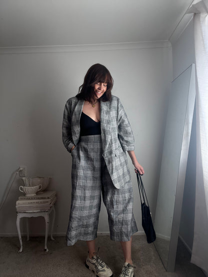 PLAYLIST Linen Blend Check Blazer & Culottes Set RRP$260 (20-22)