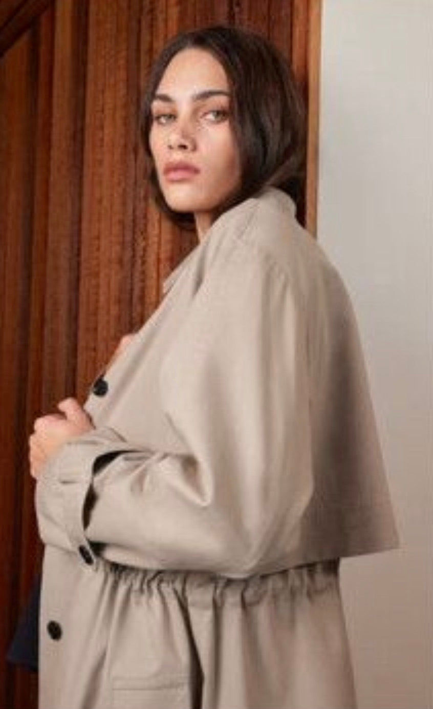 MOOCHI Tempo Trenchcoat  RRP$550 (10-12)