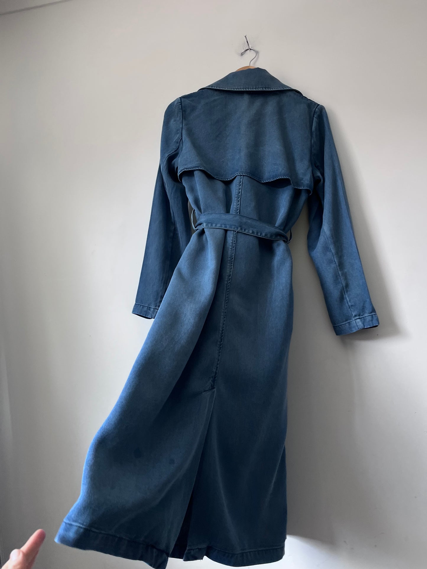 MAX denim trench RRP$199 (8-10)