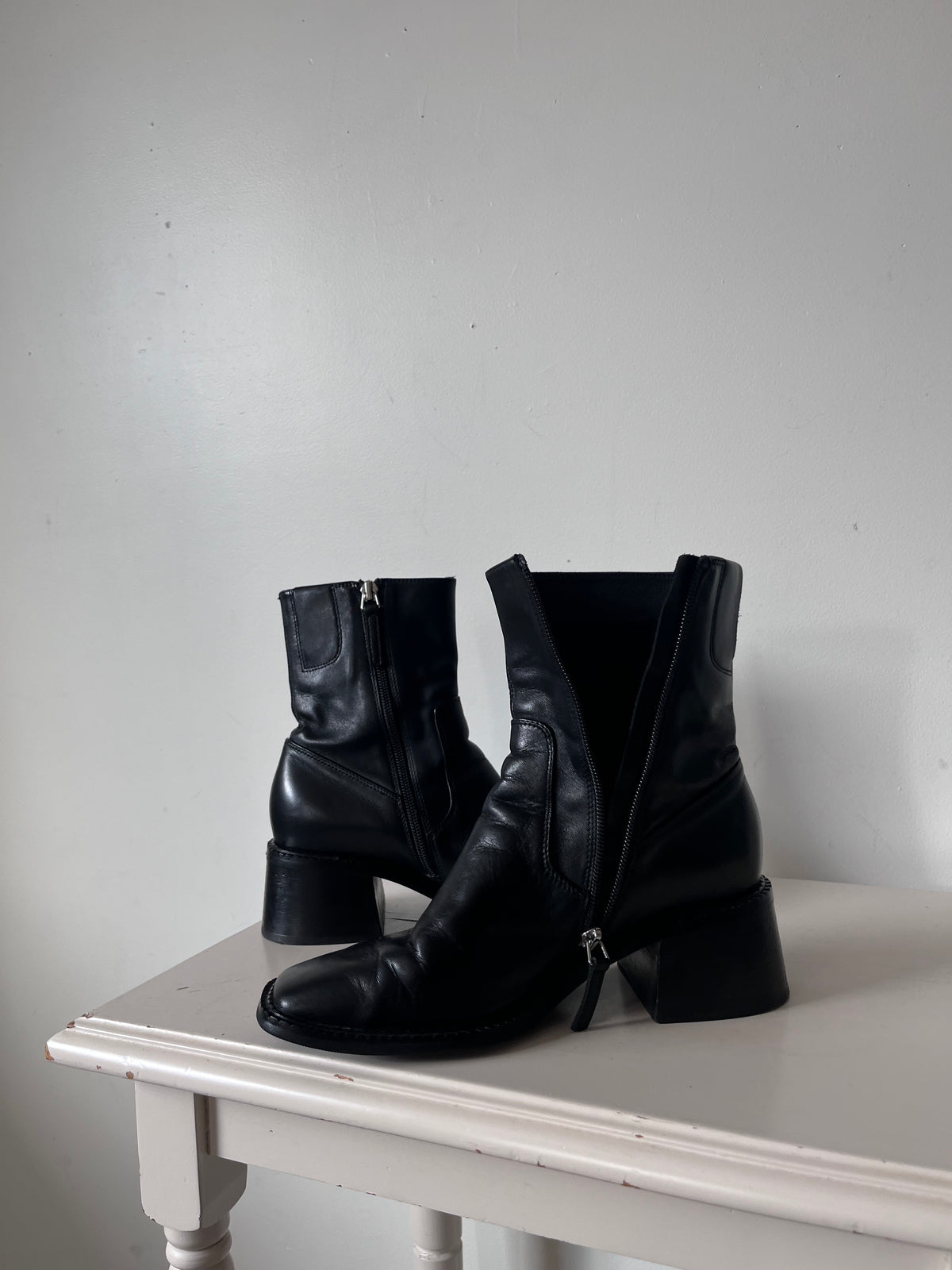 MI PIACI Leather Square Toe Ankle Boots RRP approx. $400 (Size 37)