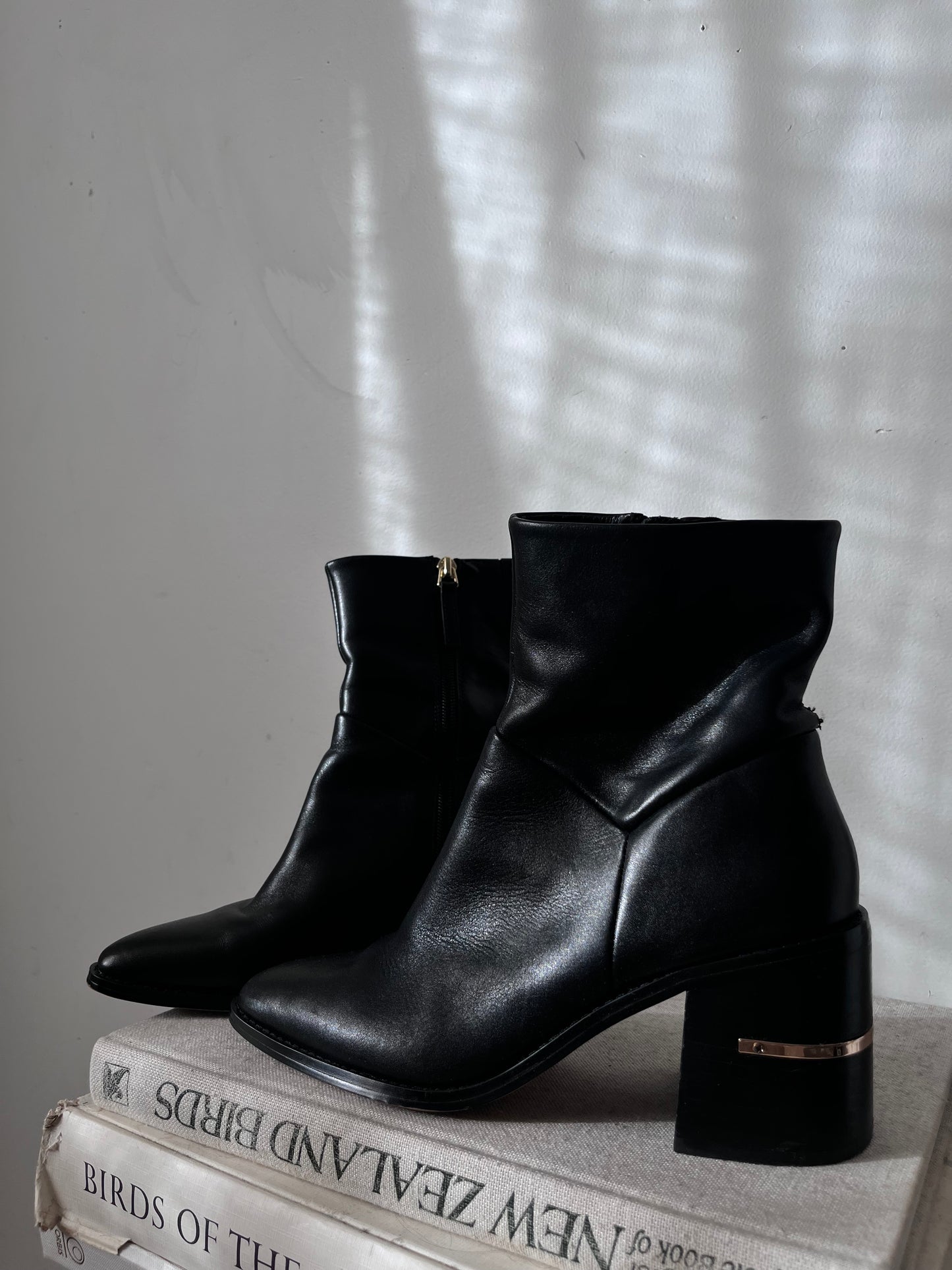 MI PIACI 'Arabella' Ankle Boot RRP$400 (39)