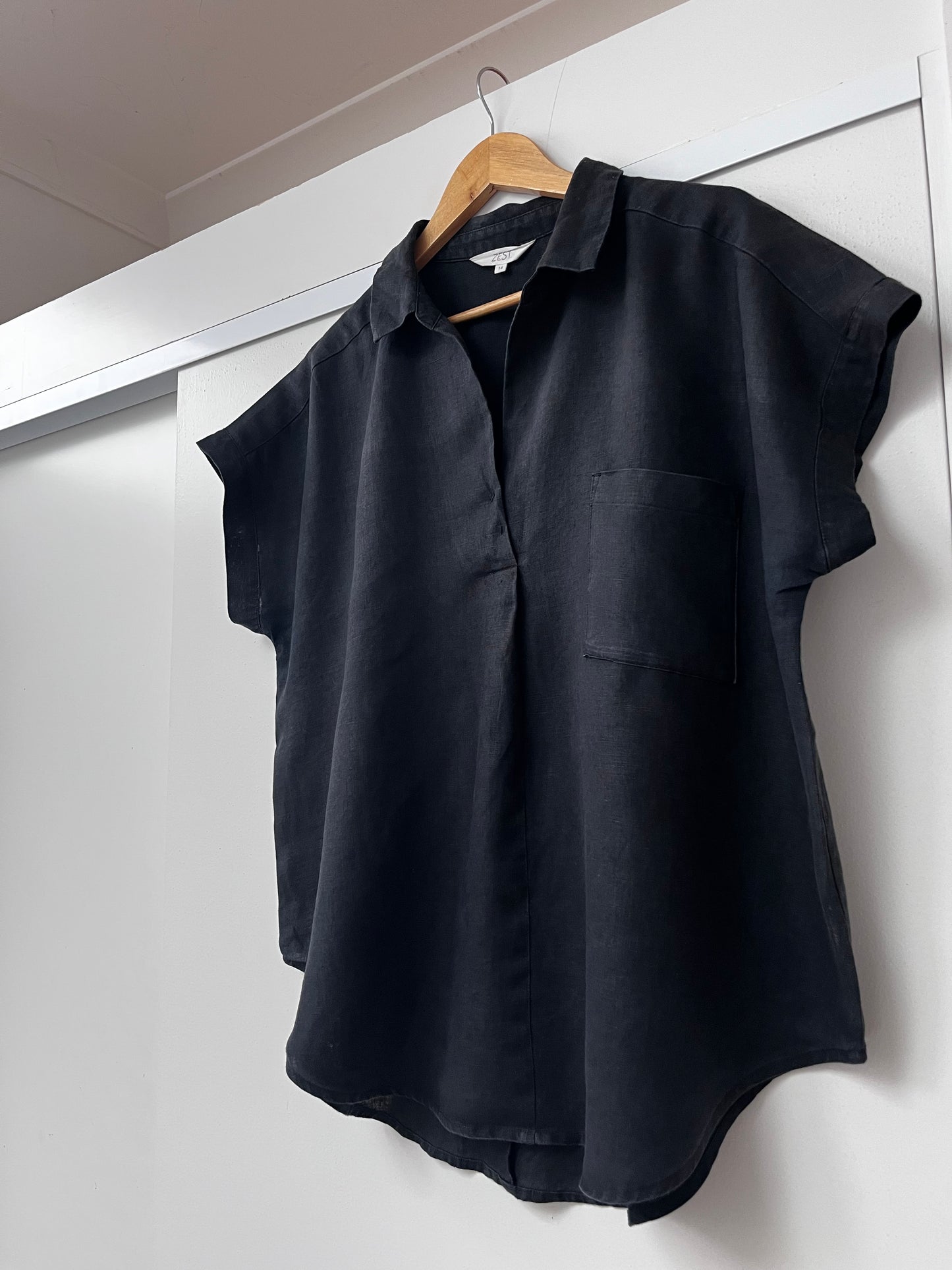 ZEST Pop-over linen top RRP$80 (16)