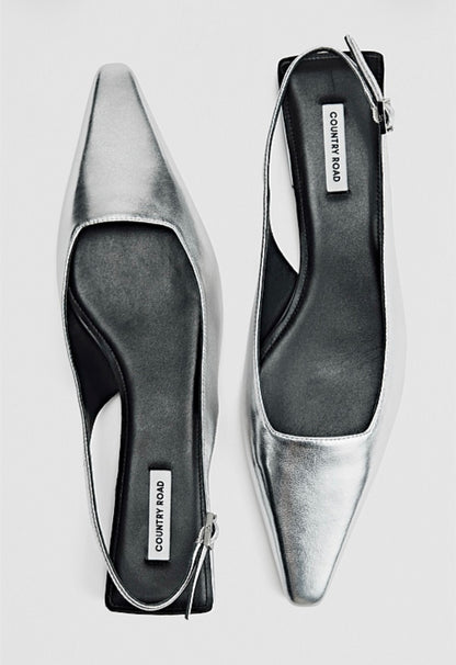 COUNTRY ROAD Florence Silver Leather Flats RRP$179 (Size 40)