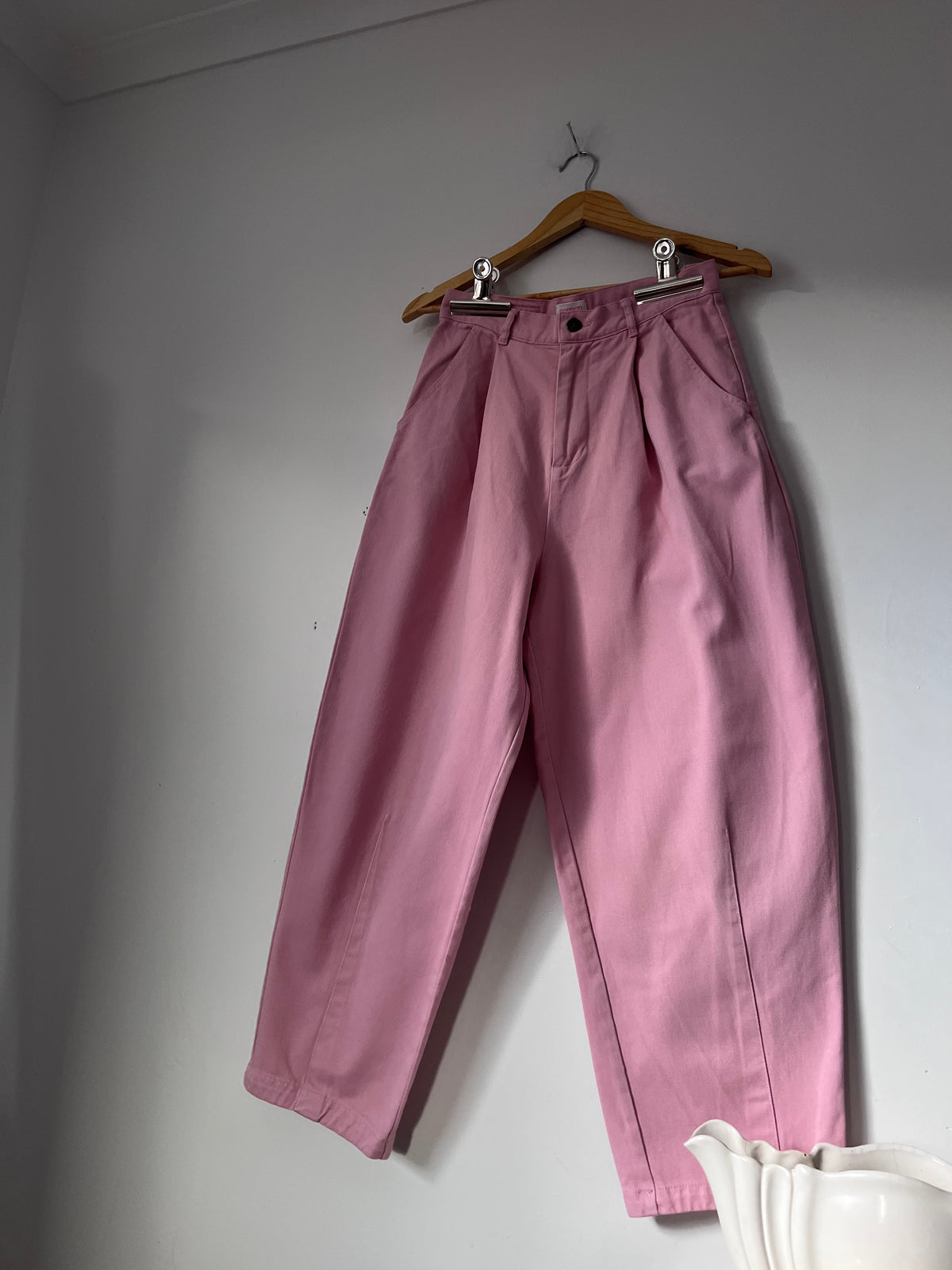 GORMAN pleat front jeans RRP approx. $219 (Size 8)