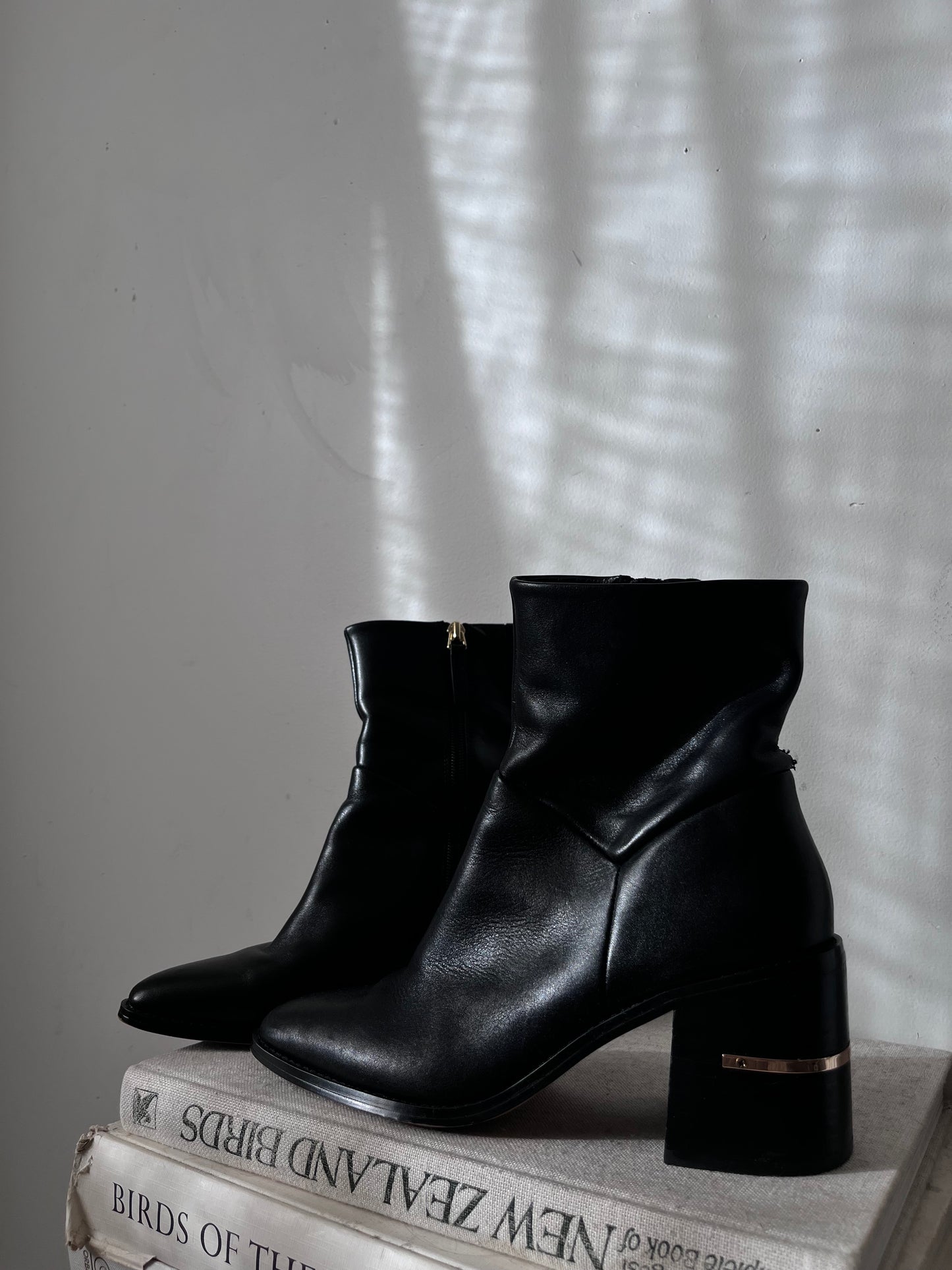MI PIACI 'Arabella' Ankle Boot RRP$400 (39)