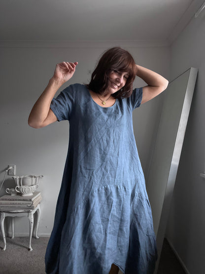 LINEN Dress RRP$180 (12-14)