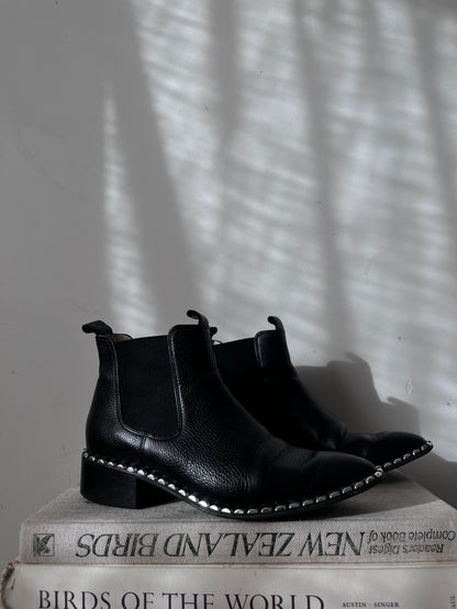 MOOCHI Boots RRP$440 (36)