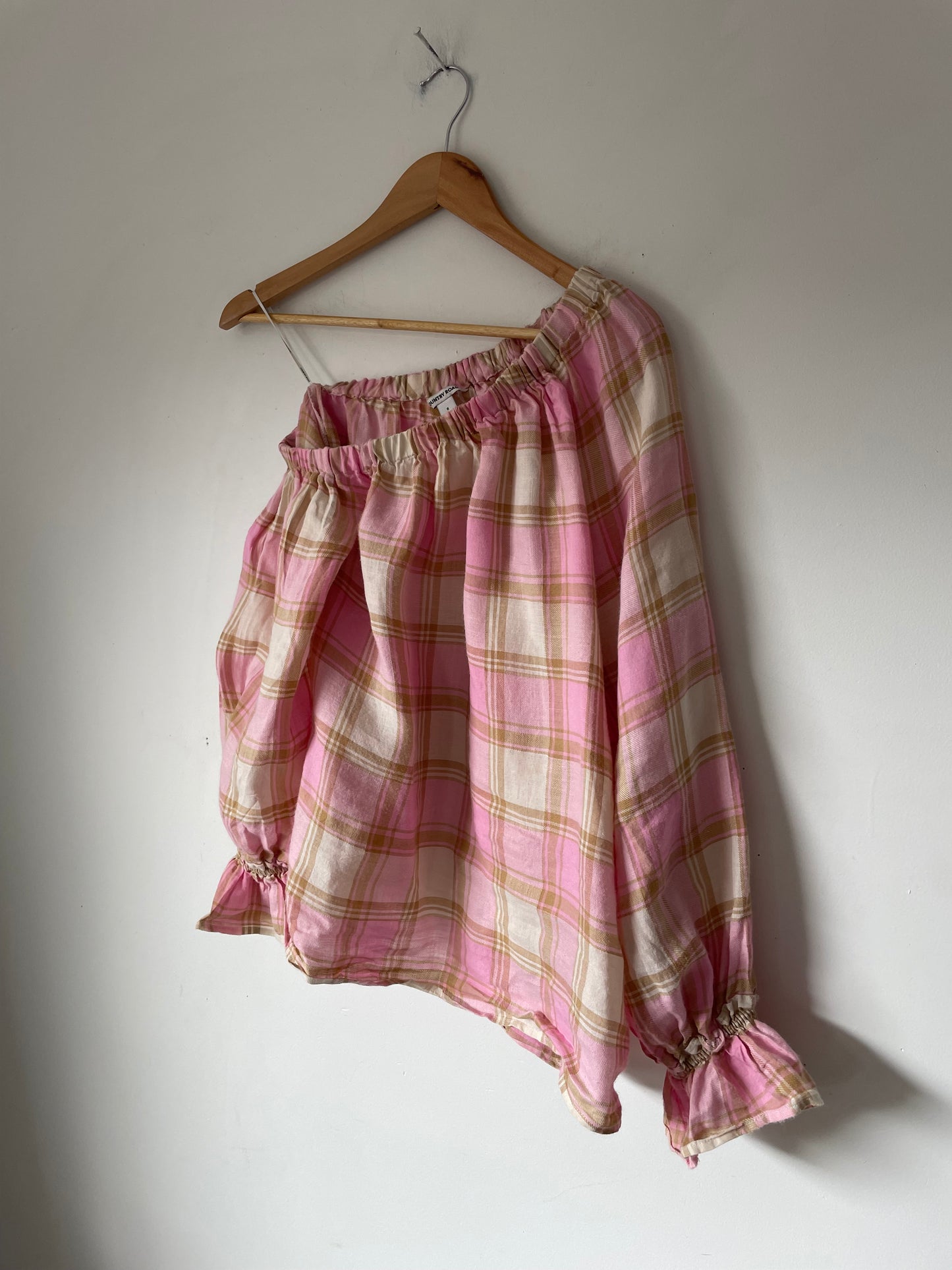 COUNTRY ROAD top RRP$129 (8)