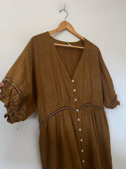 RYLEE + CRU Button Front Tiered Dress (12-14)
